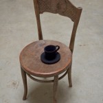 tea-cup-finds-a-chair-johanna-unzueta-artesur