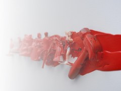 September 8th - October 27th, 2012
Galerie Mor . Charpentier - Paris, France
The first solo exhibition in France of Argentinean artist, Liliana  Porter, presents a visual commentary on the inherent duality of the  human condition.