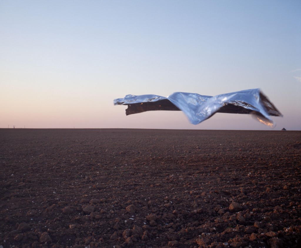 Insufflare, series