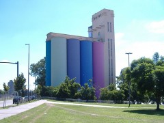 Museo de arte conteporaneo de Rosario (MACRO)