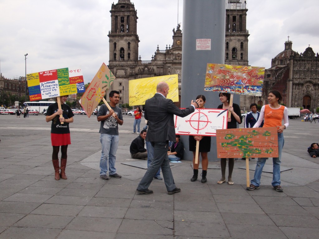 Concepción y seguimiento del programa de residencias de artistas. Casa Vecina – Espacio Cultural 2008-2009.