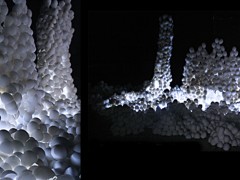 Como la espuma-2013-(Castillo de cascarones de huevo e iluminación) copia