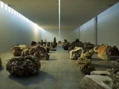Adrián Villar Rojas. Rinascimento, 2015, installation view, Fondazione Sandretto Re Rebaudengo, Torino